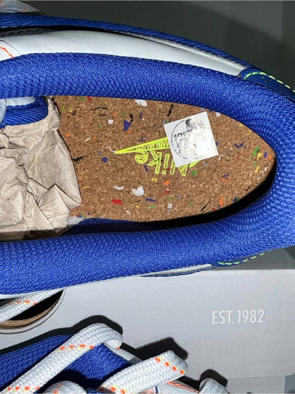8.5W Nike Air Force 1 LV8 BG 